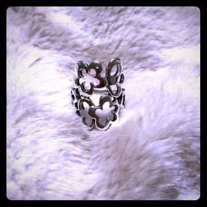 NWT Silver Plated Flower Statement Ring